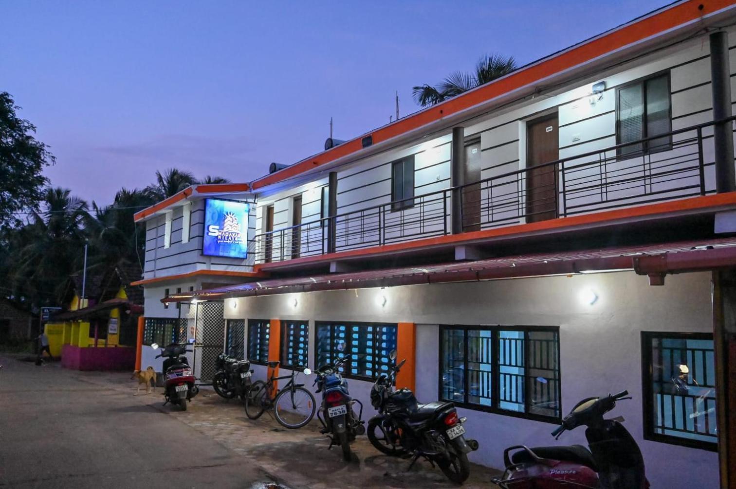 Hotel The Shadaxari Nilaya Gokarna  Exterior foto